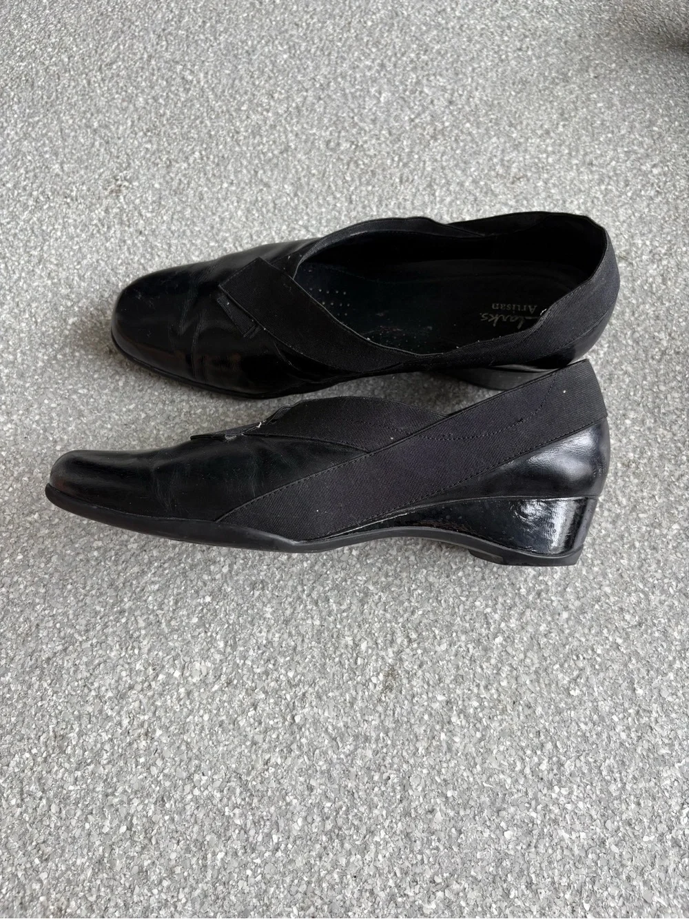 Clarks Artisan slip-on wedge size 9